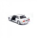 Bburago 1/24 - BMW M3 (E30) 1988