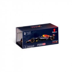 Bburago 1/43 versenyautó - Red Bull versenyautó RB18(with helmet) Autó, jármű Bburago