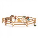 Schleich Lovas központ