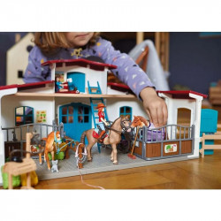 Schleich Lovas központ