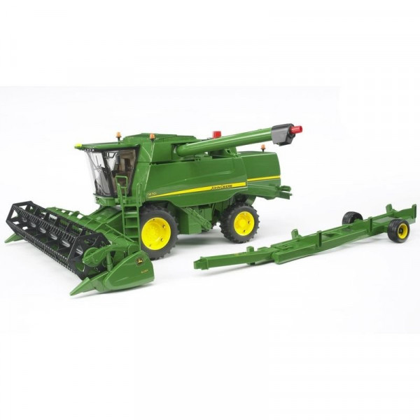 John Deere T670i kombájn