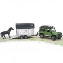 Land Rover Defender kombi lószállító pótkocsival és 1 lóval