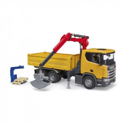 Scania Super 560R építőipari teherautó daruval és 2 raklappal Autó, jármű Bruder