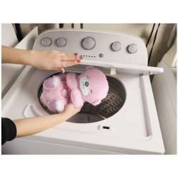 Fisher-Price rózsaszín szunyókáló vidra