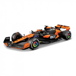 Bburago 1/24 F1 versenyautó - Mclaren MCL38  Piastri Autó, jármű Bburago