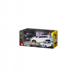 Bburago 1/24 Porsche Macan tetőcsomagtartóval