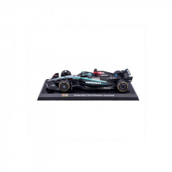 Bburago 1/24 F1 KIT versenyautó pilótával - Mercedes/Russel