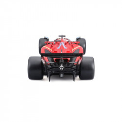 Bburago 1/24 F1 versenyautó - Ferraeri SF24/Leclerc sisakkal