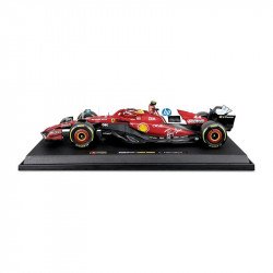 Bburago 1/18 F1 KIT - Ferrari SF-25 /Hamilton sisakkal Autó, jármű Bburago
